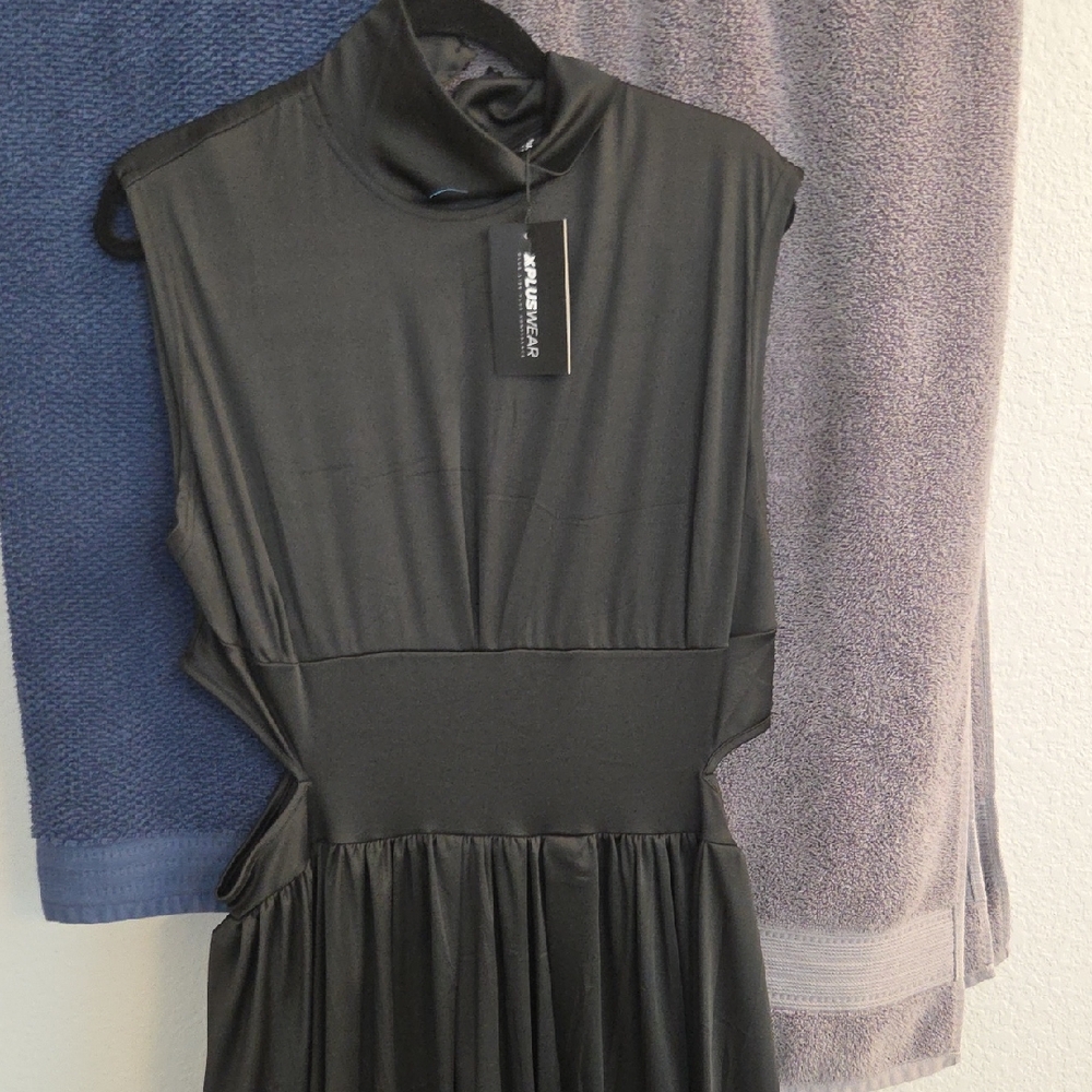 Chic Black Backless Dress